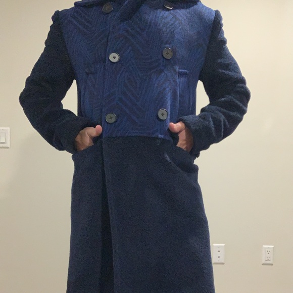 Mr. Nieves Men’s Alpaca Coat - Picture 5 of 12